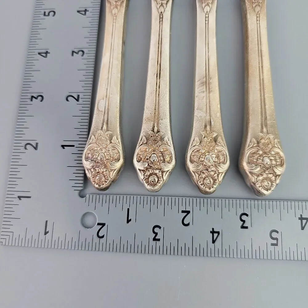 Oneida PLANTATION Silver Plate Dinner Knives 1881 Rogers Silverware 1948 Set